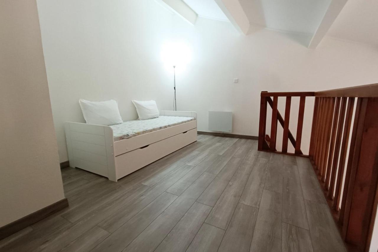 בנדול Spacious Sea View Apart At 50M From The Beach מראה חיצוני תמונה