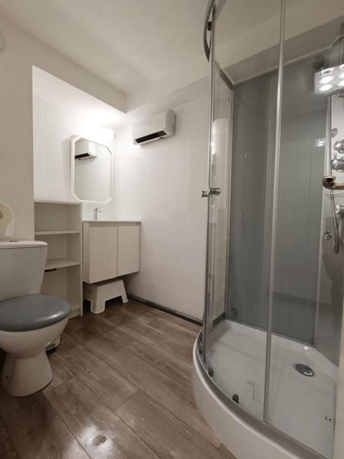 בנדול Spacious Sea View Apart At 50M From The Beach מראה חיצוני תמונה